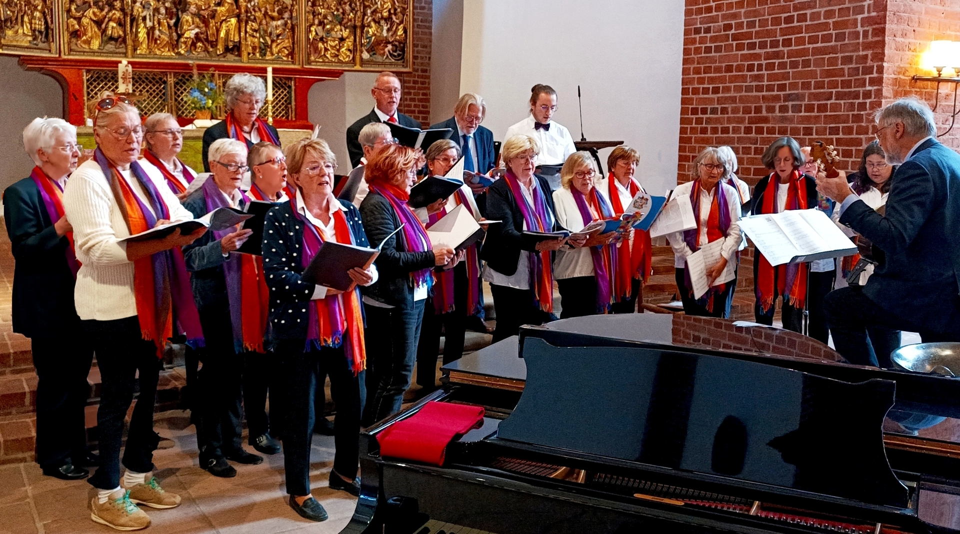 pressebild gemischter chor leezen in der marienkirche bad segeberg fhd
