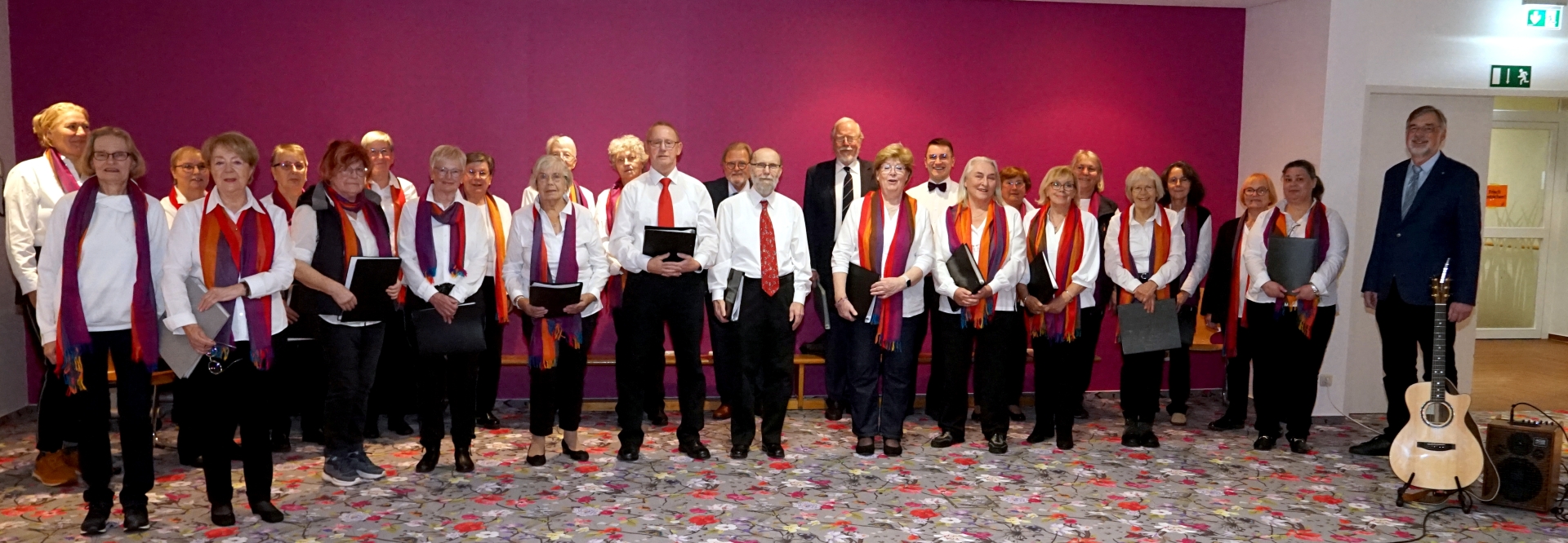 dsc00750 gemischter chor in der neurologischen klinik 27 10 2025   3 weiabgleich fhd